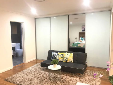 Private Room In Modern, Comfortable Home Stay - Accommodation Sunshine Coast 1