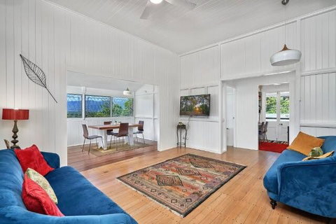 Quaint Cottage In The Edge - Accommodation Sunshine Coast 0