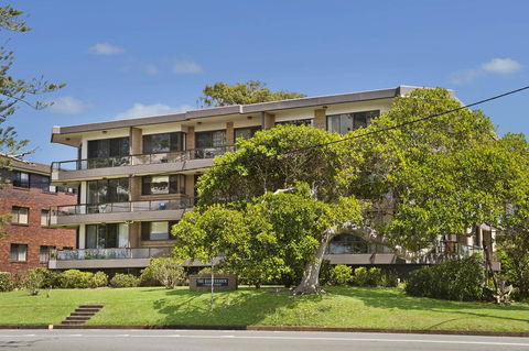 Quarterdeck 11 7 Stewart Street - Accommodation Sunshine Coast 1