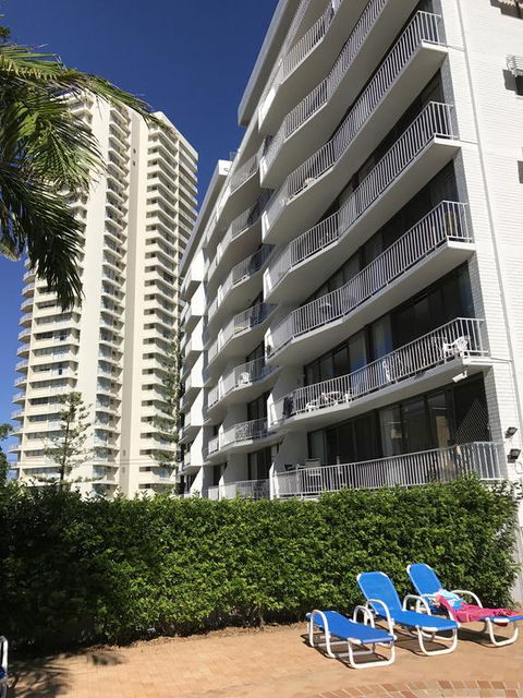 Queensleigh Holiday Apartments - Accommodation Sunshine Coast 3