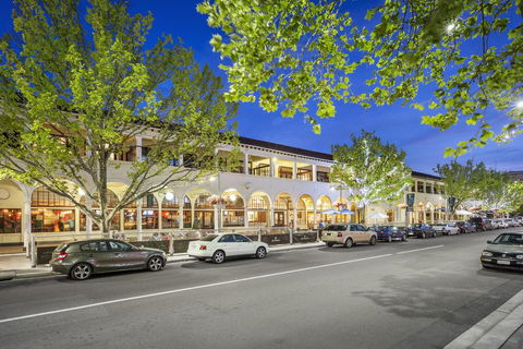 Quest Canberra - Accommodation Sunshine Coast 0