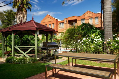 Quest Royal Gardens - Accommodation Sunshine Coast 2