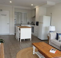 Quiet apartment walking distance to restaurants - Accommodation Sunshine Coast