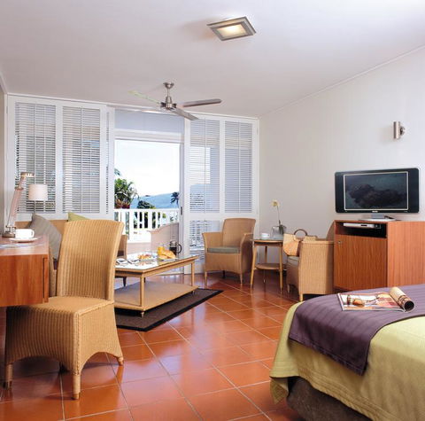Ramada By Wyndham Cairns City Centre - Accommodation Sunshine Coast 1