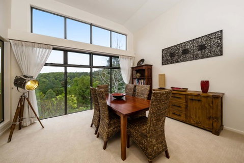 Ravensbourne Escape - Silverwood Lodge - Accommodation Sunshine Coast 1