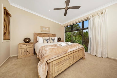 Ravensbourne Escape - Silverwood Lodge - Accommodation Sunshine Coast 3