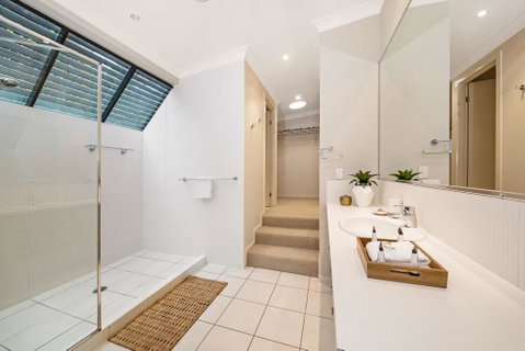 Ravensbourne Escape - Silverwood Lodge - Accommodation Sunshine Coast 2