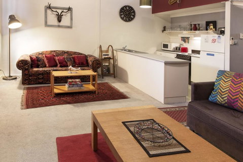 Razorback 6 - Razorback Plaza Jindabyne - Accommodation Sunshine Coast 2