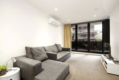 Readyset Fulton Lane Melbourne - Accommodation Sunshine Coast 1