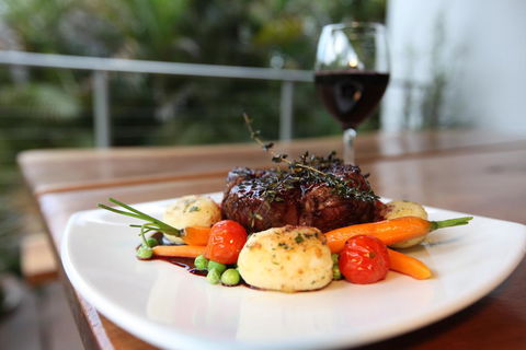 Red Bridge Motor Inn - Accommodation Sunshine Coast 2