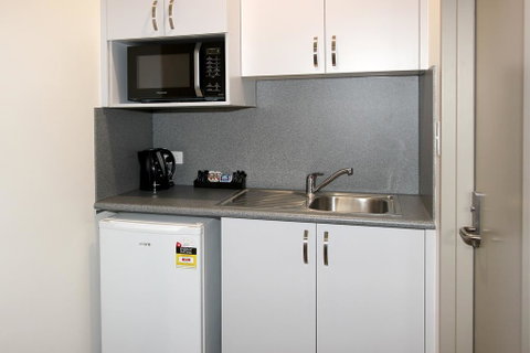 Reef Gardens Motel - Accommodation Sunshine Coast 1