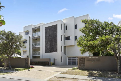 Relax In Stylish Comfort, Sunshine Beach - Accommodation Sunshine Coast 0