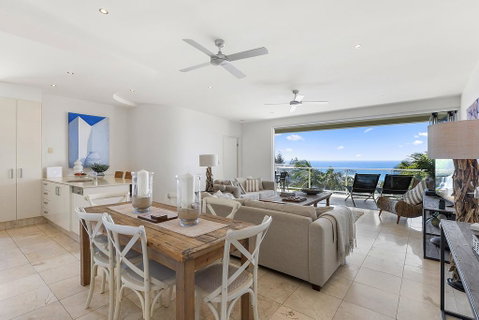 Relax In Stylish Comfort, Sunshine Beach - Accommodation Sunshine Coast 1