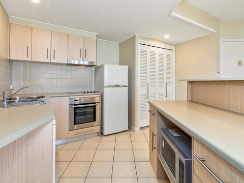 RESORT ON THE BEACH 7225 Dual Room - Accommodation Sunshine Coast 2
