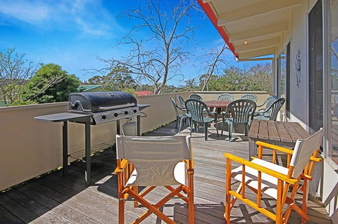REST ASHORE At MOLLYMOOK - Accommodation Sunshine Coast 0