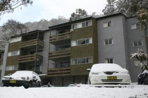 Retro 2 Bedroom Apartment - Accommodation Sunshine Coast 0