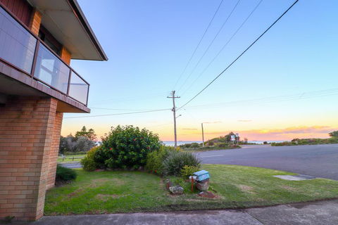 Ripples By The Sea - Accommodation Sunshine Coast 2