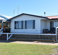 Rising Tide Beach House - Accommodation Sunshine Coast
