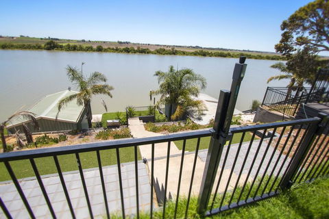 River Life - Accommodation Sunshine Coast 0