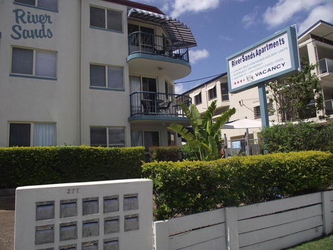 River Sands Apartments - Accommodation Sunshine Coast 2