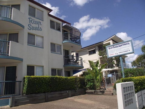 River Sands Apartments - Accommodation Sunshine Coast 3