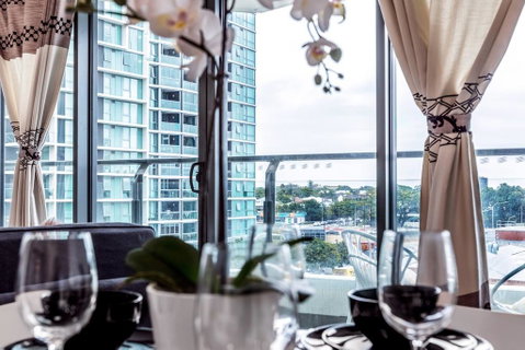 Riverside Living In Portside Wharf Hamilton - Accommodation Sunshine Coast 3
