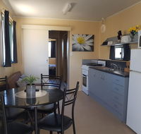 Rocks Retreat Cabin 3 - Lobster - Accommodation Sunshine Coast