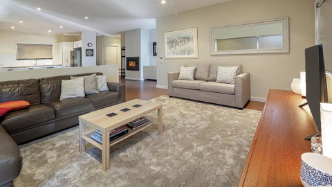 Rocky Cottage - Accommodation Sunshine Coast 1