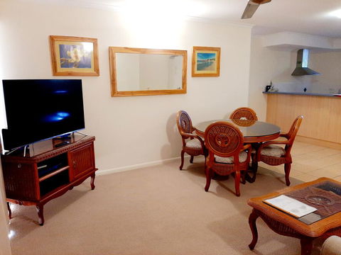 Rose Bay Resort - Accommodation Sunshine Coast 2