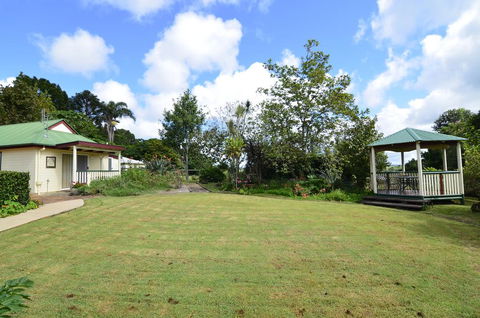 Rosevillehouse Bed & Breakfast - Accommodation Sunshine Coast 3