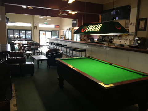 Royal Exchange Hotel - Accommodation Sunshine Coast 1