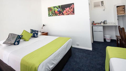 Royal Motel Tenterfield - Accommodation Sunshine Coast 1