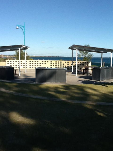 Safety Bay Guest House - Accommodation Sunshine Coast 3