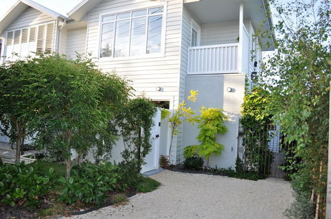 Sailaway Beach House - Accommodation Sunshine Coast 1