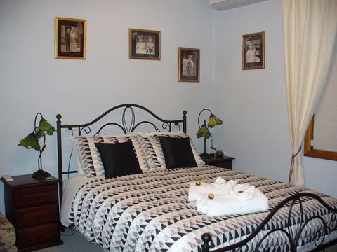 Salter Station. Blanchetown. South Australia - Accommodation Sunshine Coast 0