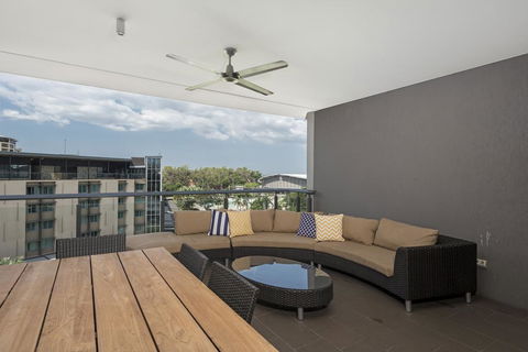 Saltwater Suites - 1,2 & 3 Bed Waterfront Apartments - Accommodation Sunshine Coast 3