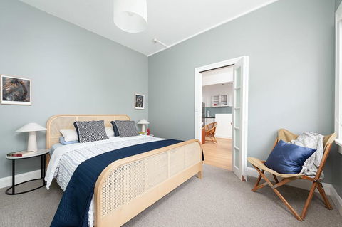 SALTY'S 2 BEDROOM BEACH HOME - Accommodation Sunshine Coast 2