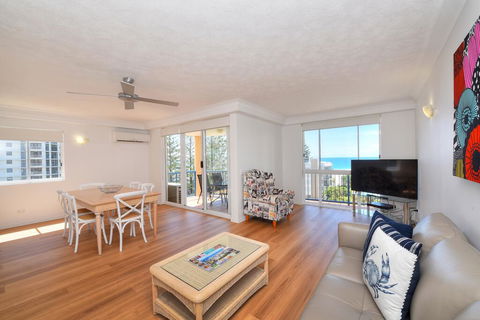 San Mateo On Broadbeach - Accommodation Sunshine Coast 1