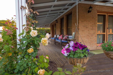 Sanctuary@Waratah - Accommodation Sunshine Coast 2