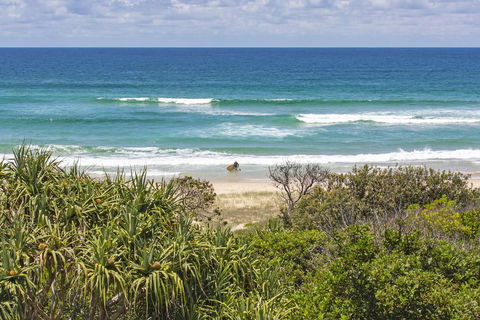 Sandpiper Beach Front House - Accommodation Sunshine Coast 3