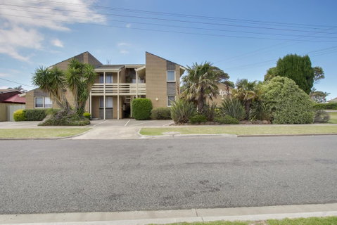 Sandpiper Lakes Entrance - Accommodation Sunshine Coast 0