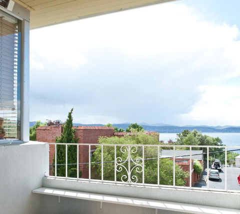 Scarlett's By Salamanca - Accommodation Sunshine Coast 0