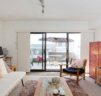 Seabreeze - Coastal Living - Accommodation Sunshine Coast