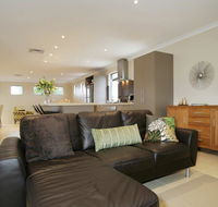 Seal 4 Bedroom House by Shoalwater Executive Homes - Accommodation Sunshine Coast