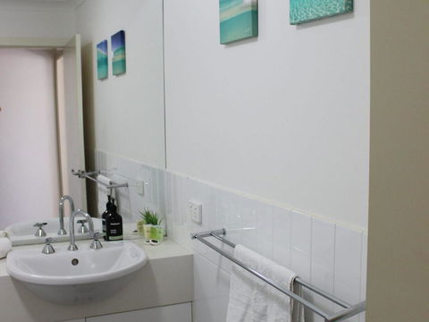 Seaspray Unit 7 Straight Across The Road From Main Beach Yamba - Accommodation Sunshine Coast 2