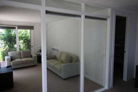 Seaview Lorne - Accommodation Sunshine Coast 0