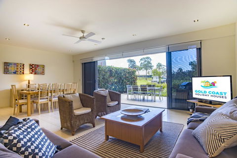 Serenity At The Cove - Accommodation Sunshine Coast 2