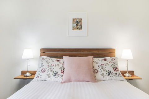 Shambhala Guesthouse - Accommodation Sunshine Coast 1