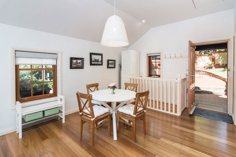 Sherwoode - Accommodation Sunshine Coast 0