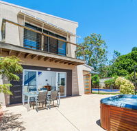 Shoally Loft 58 Tomaree Road - Accommodation Sunshine Coast